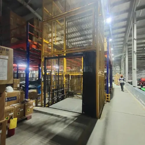 Hydraulic Goods Lift Manufacturer in Jamnagar